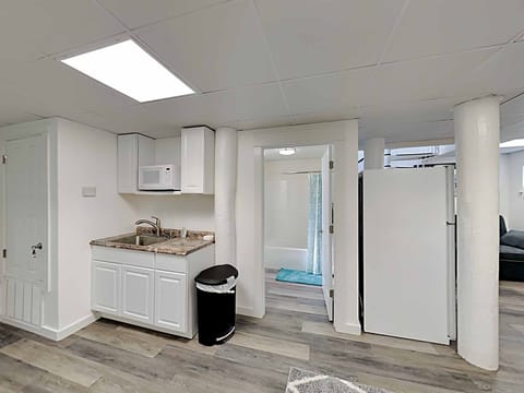 House, Multiple Beds, Balcony, Garden View | Interior