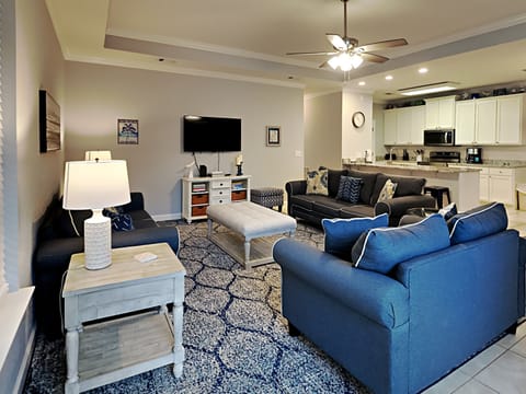 House, Multiple Beds, Kitchen, Garden View | Living area | TV