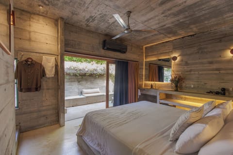 Deluxe Double Room | Premium bedding, in-room safe, individually decorated