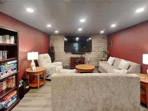 House (3 Bedrooms) | Property amenity