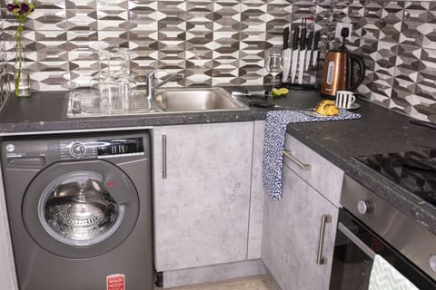 Studio | Private kitchen | Fridge, microwave, oven, stovetop