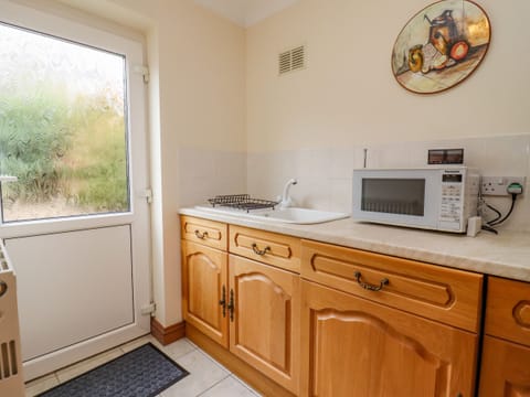 Fridge, dishwasher, electric kettle, toaster