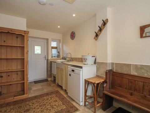 Cottage | Interior