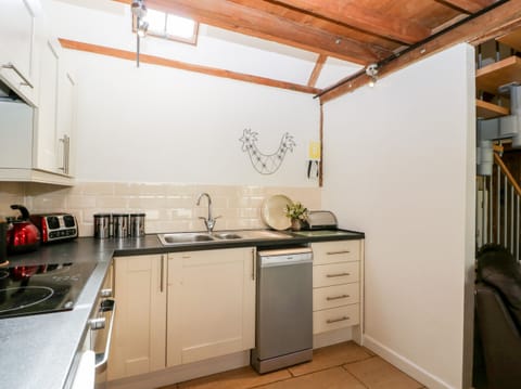 Fridge, dishwasher, electric kettle, toaster