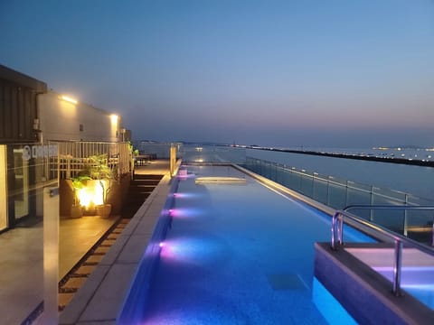 Seasonal outdoor pool