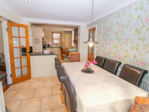 Fridge, dishwasher, electric kettle, toaster