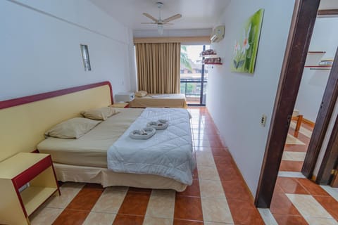 Quarto Luxo Quintuplo | Minibar, free WiFi, bed sheets