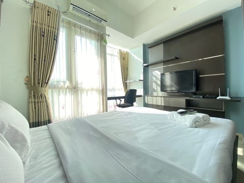 Apartment | Living area | TV