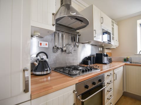 Fridge, dishwasher, electric kettle, toaster