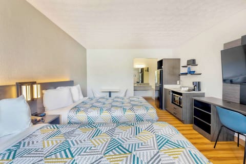 Desk, laptop workspace, blackout drapes, free WiFi