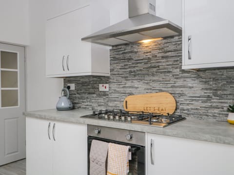 Fridge, dishwasher, electric kettle, toaster