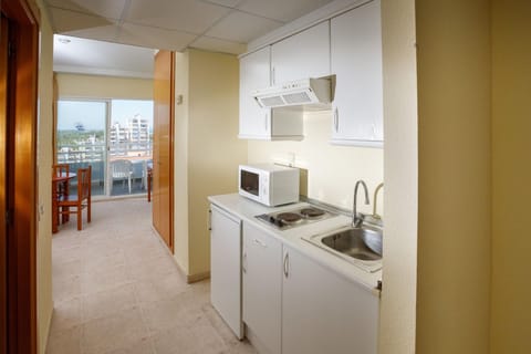 In-room safe, blackout drapes, free WiFi, bed sheets