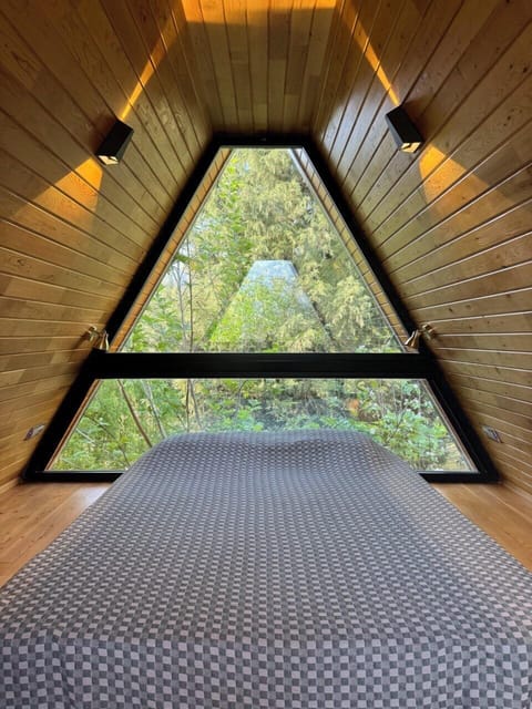 Forest Bungalow in Mountain (3B) | In-room safe, free cribs/infant beds, free WiFi, bed sheets