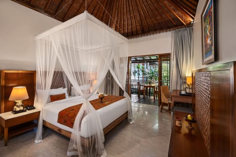 Grand Deluxe Room | 1 bedroom, free minibar, in-room safe, desk