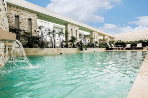 Outdoor pool, sun loungers