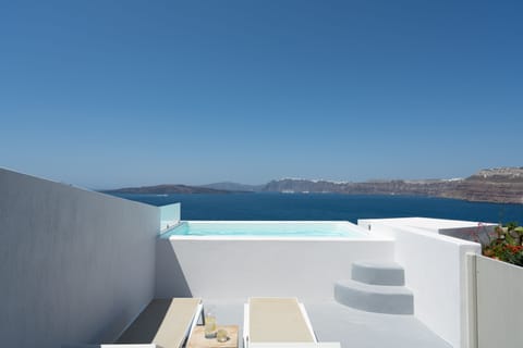 Junior Suite (Plunge pool, Caldera View) | View from room