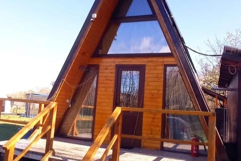 Cabin | Exterior