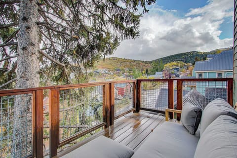 Apartment (4 Bedrooms) | Front of property