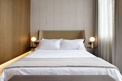 Premium Double Room | Premium bedding, minibar, in-room safe, individually decorated