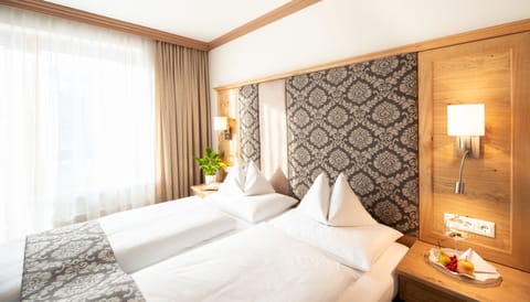 Standard Double Room, Balcony, Mountain View (Alpinzimmer Deluxe) | Free minibar, in-room safe, desk, laptop workspace