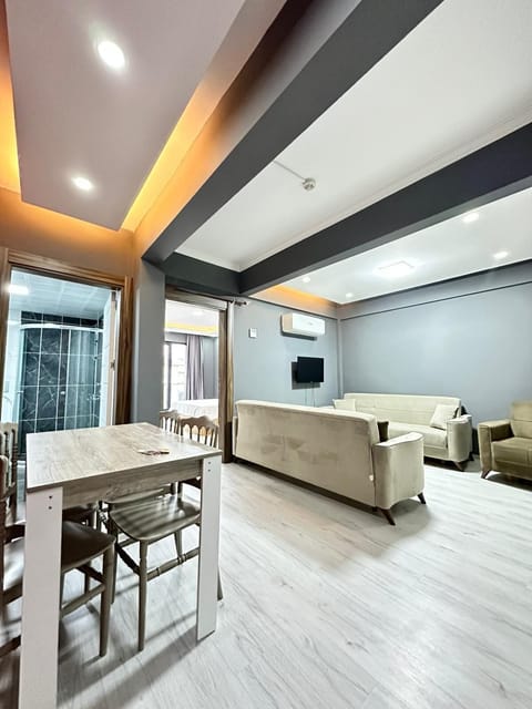 Economy Apartment, 1 Bedroom, Pets Allowed, Park View | 1 bedroom, premium bedding, down comforters, Select Comfort beds
