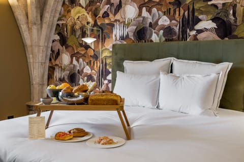 The Family Suite 90 m2 River View | Egyptian cotton sheets, premium bedding, down comforters