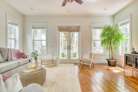 House (4 Bedrooms) | Front of property