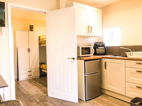 Apartment | Private kitchen | Fridge, microwave, oven, electric kettle