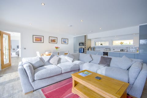 Cabin, 2 Bedrooms | Living area | 32-inch flat-screen TV with digital channels, TV