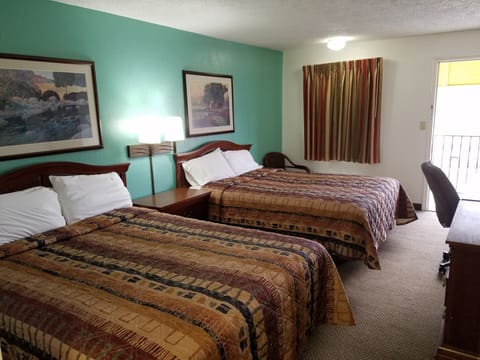 Basic Double Room | Free WiFi, bed sheets