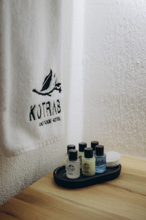 Shower, hydromassage showerhead, hair dryer, slippers