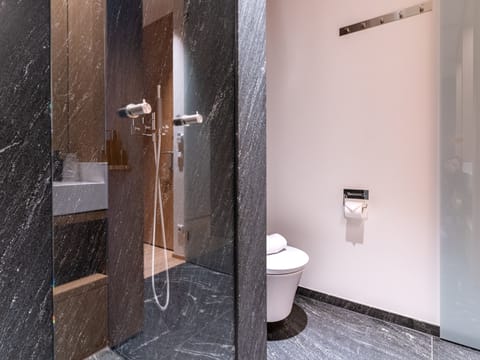 Comfort Triple Room, 1 Queen Bed with Sofa bed | Bathroom | Shower, rainfall showerhead, hair dryer, slippers