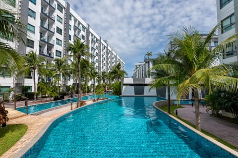 2 outdoor pools, pool umbrellas, sun loungers