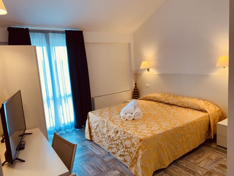 Classic Double Room | Premium bedding, memory foam beds, minibar, in-room safe