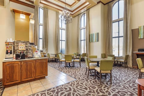 Free daily full breakfast