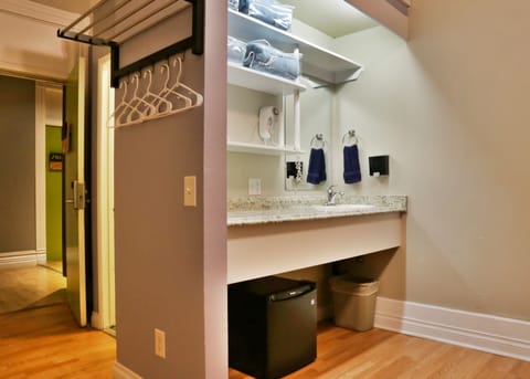 Private Quad Room Ensuite | Iron/ironing board, free WiFi, bed sheets