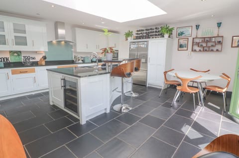 Fridge, dishwasher, electric kettle, toaster