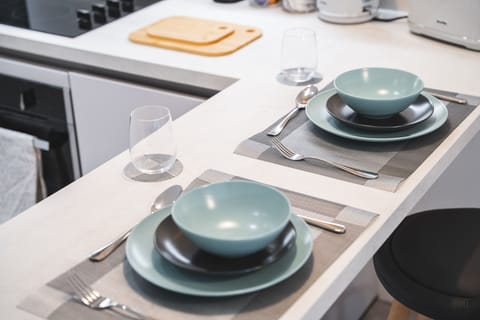 Club Apartment, Ensuite, Courtyard View (Standard) | Dining