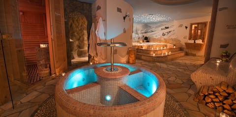 Sauna, hot tub, steam room, deep-tissue massages, sports massages