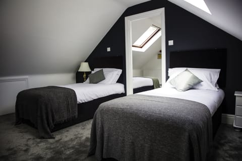 Standard Triple Room | Egyptian cotton sheets, premium bedding, individually decorated