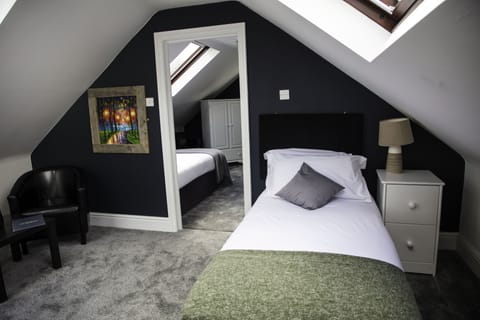 Standard Triple Room | Egyptian cotton sheets, premium bedding, individually decorated