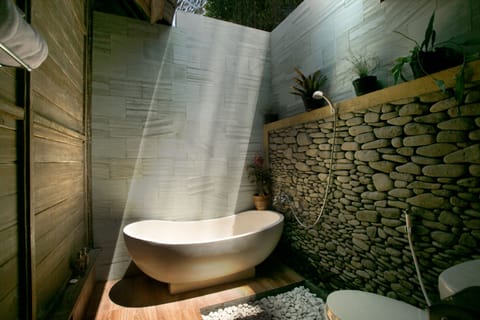 Villa, 1 Bedroom, Private Pool, Valley View | Bathroom | Free toiletries, hair dryer, bathrobes, slippers