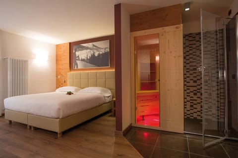 Suite, Sauna (Mountain) | Minibar, in-room safe, desk, soundproofing