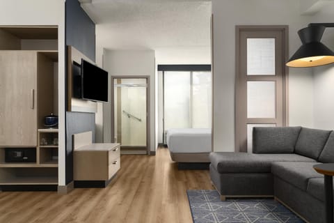 1 bedroom, premium bedding, down comforters, in-room safe