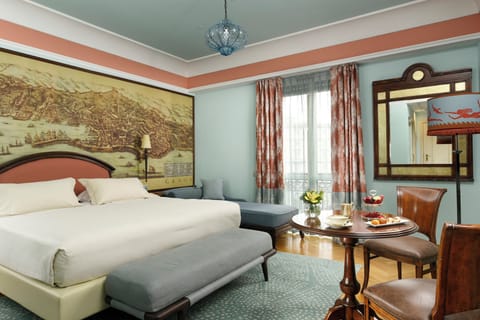 Deluxe Room, 1 King Bed | Premium bedding, down comforters, minibar, in-room safe