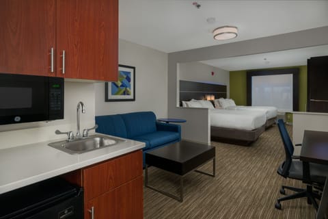 Standard Room, Multiple Beds | Desk, iron/ironing board, cribs (free), rollaway beds (surcharge)
