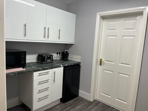 Apartment | Private kitchen | Fridge, microwave, oven, stovetop