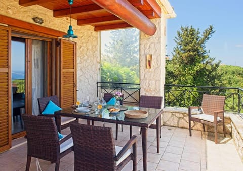 Villa | Terrace/patio