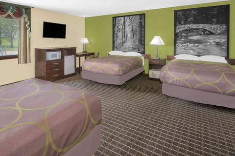 Studio Suite, Multiple Beds, Non Smoking | Pillowtop beds, in-room safe, desk, blackout drapes