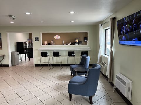 Free daily on-the-go breakfast